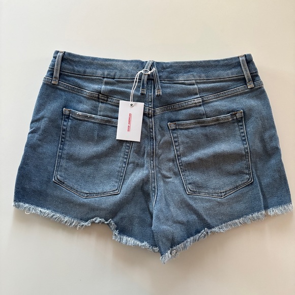 NWT Good American Good Curve Denim Shorts - Picture 6 of 8